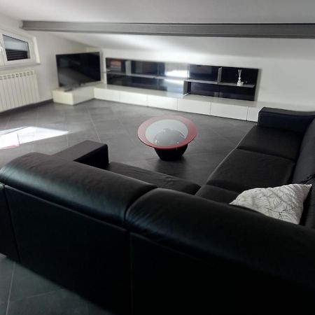 Ca' Fra E Oly Apartment Castelnuovo Magra Luaran gambar